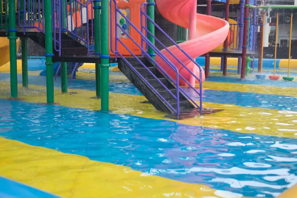 Indoor Water Park Slide 
